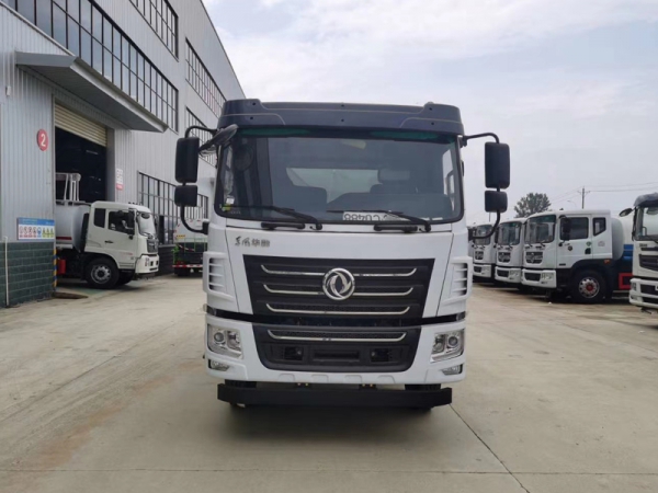 東風華神12噸多功能灑水車