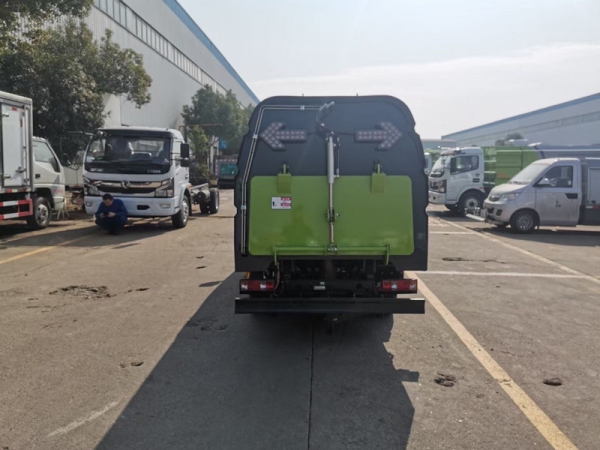 長安小型掃路車（0.5方水罐，1.5方塵罐）