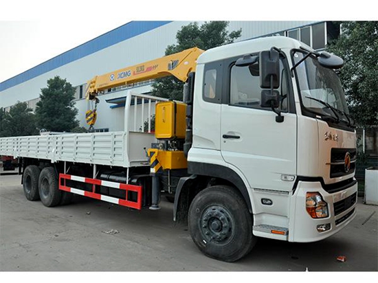 東風(fēng)天龍后雙橋12噸隨車(chē)吊