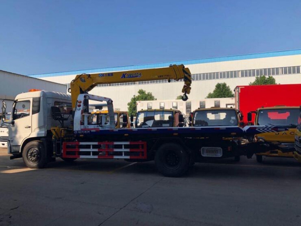 東風天錦平板帶吊清障車