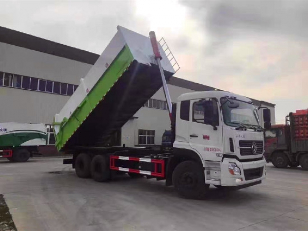 東風天龍壓縮式對接垃圾車