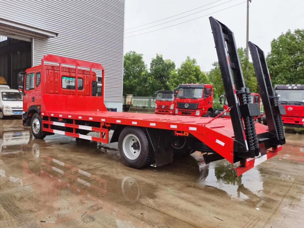 東風D9平板拖車