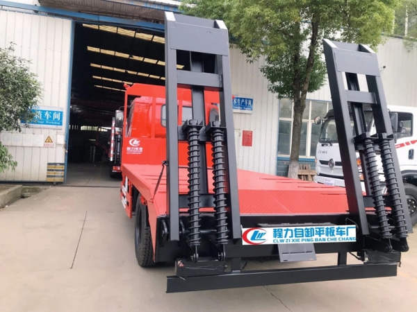 國六東風(fēng)D1平板拖車