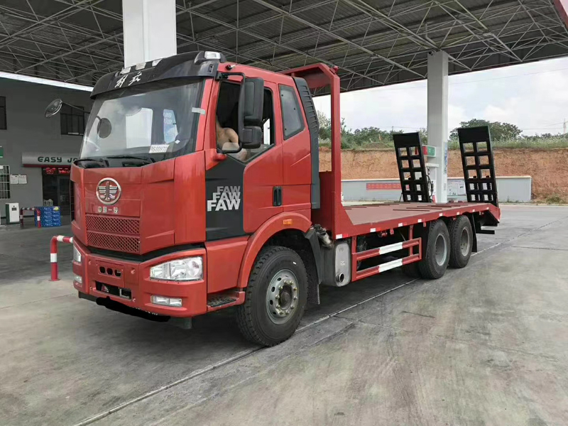 解放J6后八輪平板運輸車