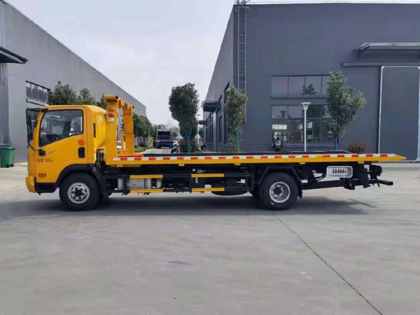 國六大運一拖二平板清障車