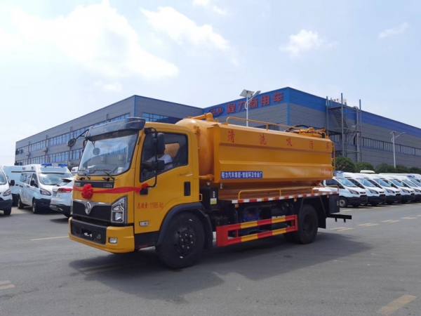 東風福瑞卡12.5方清洗吸污車，聯(lián)合疏通車