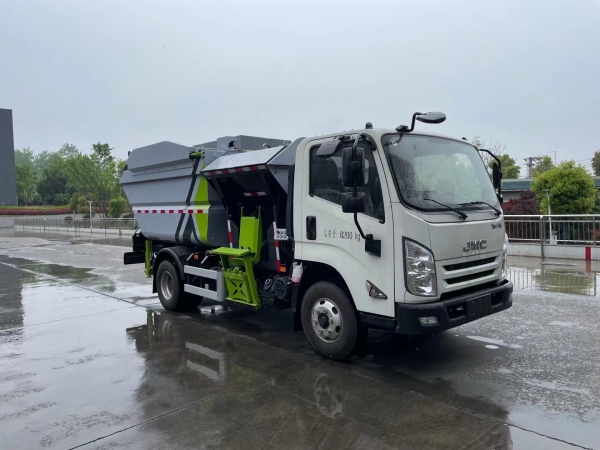 江鈴雙倉垃圾車，垃圾分類運輸車