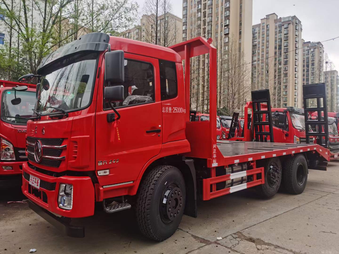 提升橋平板拖車拖17噸不超重