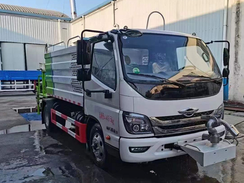 福田7方藍牌抑塵車