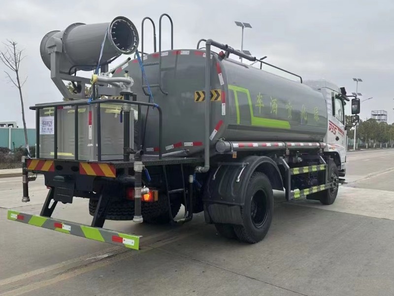 東風(fēng)D3S 12噸灑水車