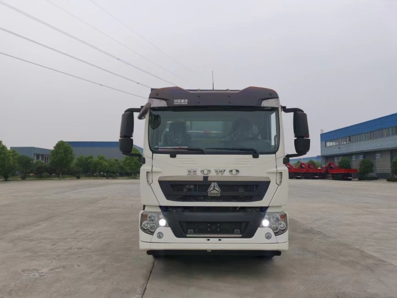 重汽豪沃15方清洗吸污車