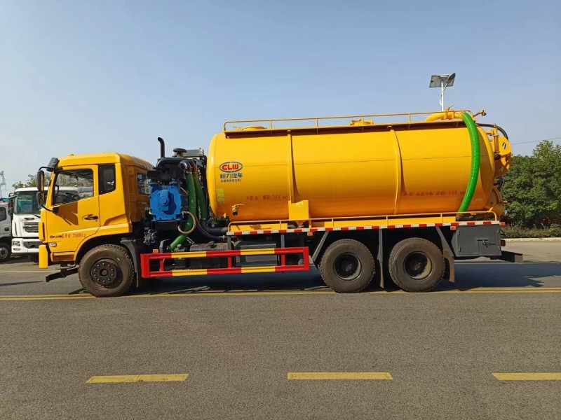 東風(fēng)后八輪22方管道疏通車(chē)