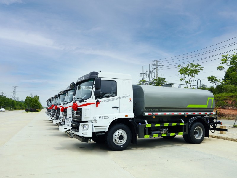 華神F5，12方灑水車